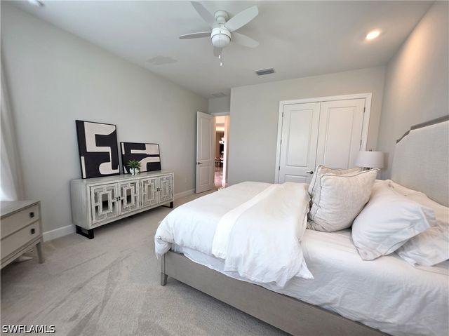 15719 Cortina ST, Naples, FL 34114