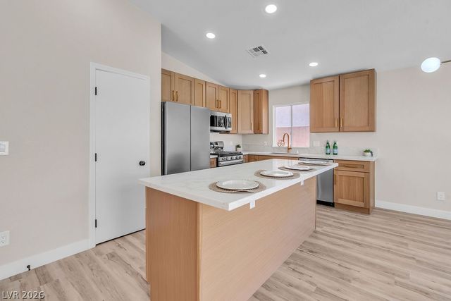 9004 Meisenheimer Avenue, Las Vegas, NV 89143