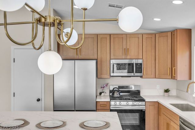 9004 Meisenheimer Avenue, Las Vegas, NV 89143