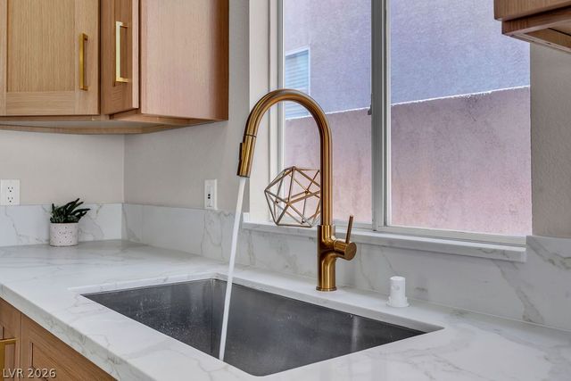9004 Meisenheimer Avenue, Las Vegas, NV 89143