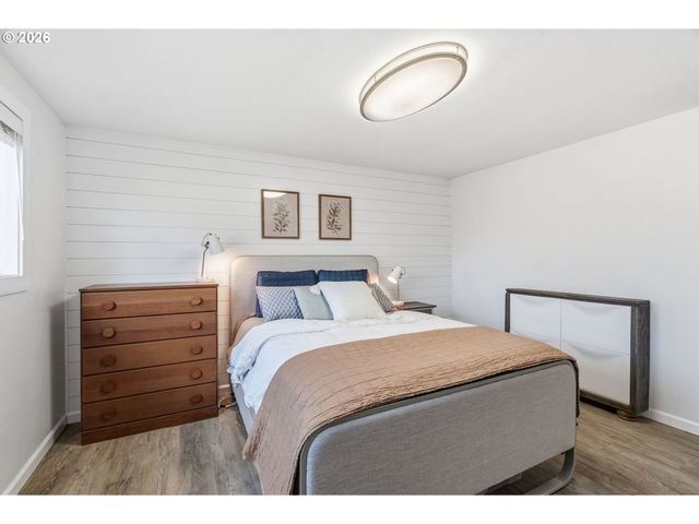 305 HOLLYBERRY St, Woodland, WA 98674