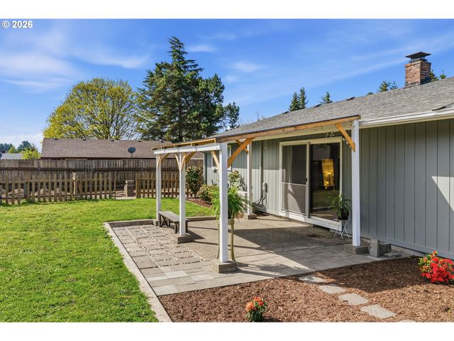 305 HOLLYBERRY St, Woodland, WA 98674