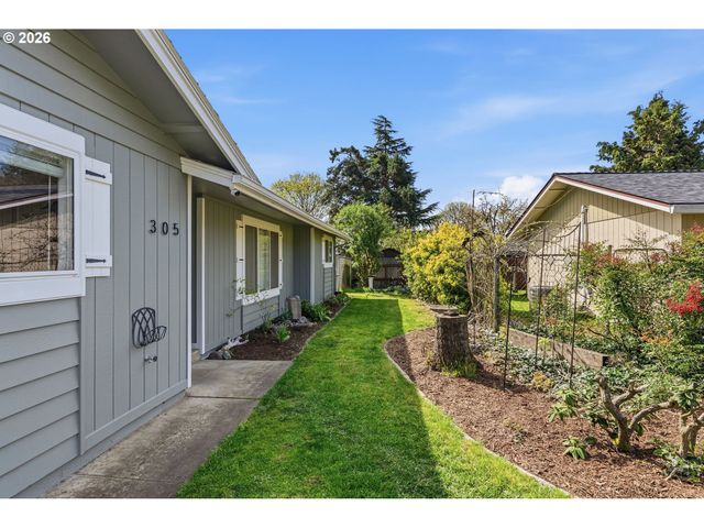 305 HOLLYBERRY St, Woodland, WA 98674