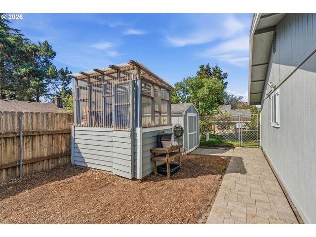 305 HOLLYBERRY St, Woodland, WA 98674