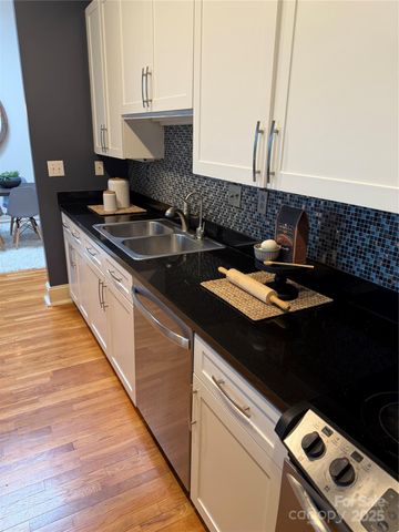 310 Arlington Avenue 422, Charlotte, NC 28203