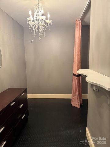 310 Arlington Avenue 422, Charlotte, NC 28203