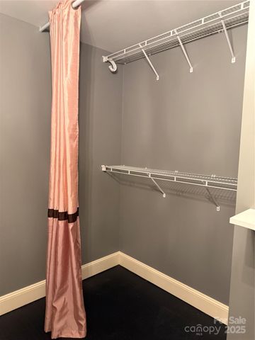 310 Arlington Avenue 422, Charlotte, NC 28203