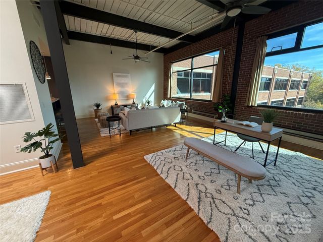 310 Arlington Avenue 422, Charlotte, NC 28203