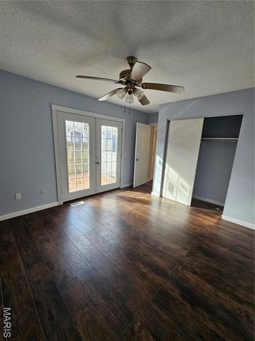 35 Lilac Street, Glen Carbon, IL 62034