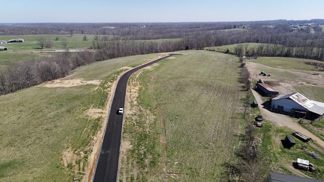 70 Daniel Lane, Westmoreland, TN 37186
