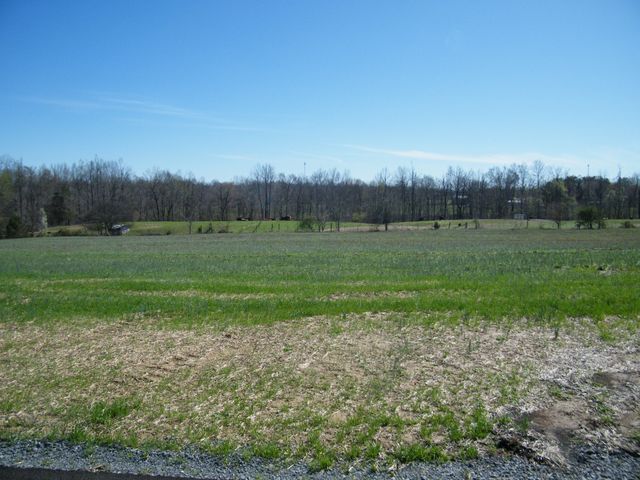 70 Daniel Lane, Westmoreland, TN 37186