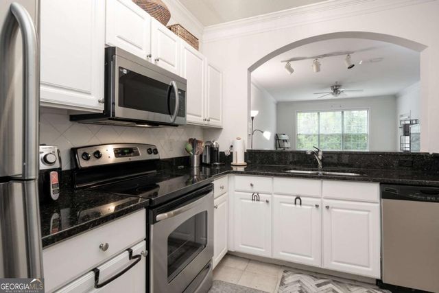 1128 Westchester Ridge NE, Brookhaven, GA 30329