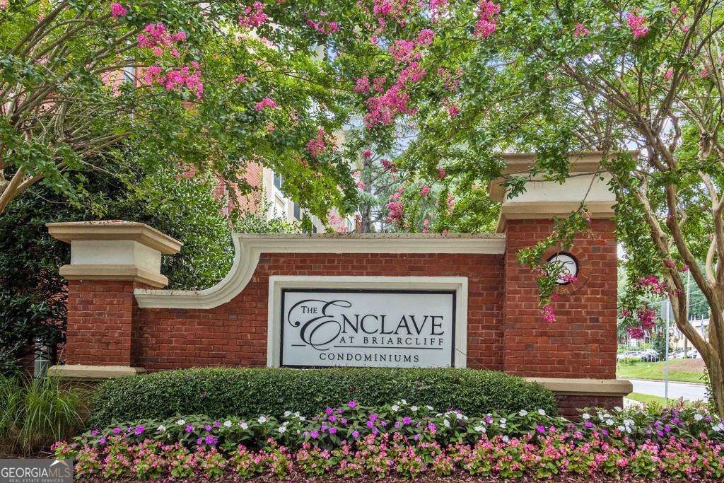 1128 Westchester Ridge NE, Brookhaven, GA 30329