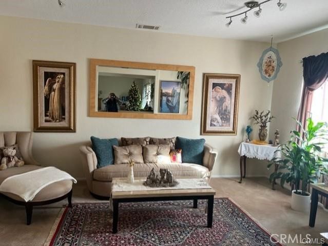 15542 Kiamichi, Apple Valley, CA 92307