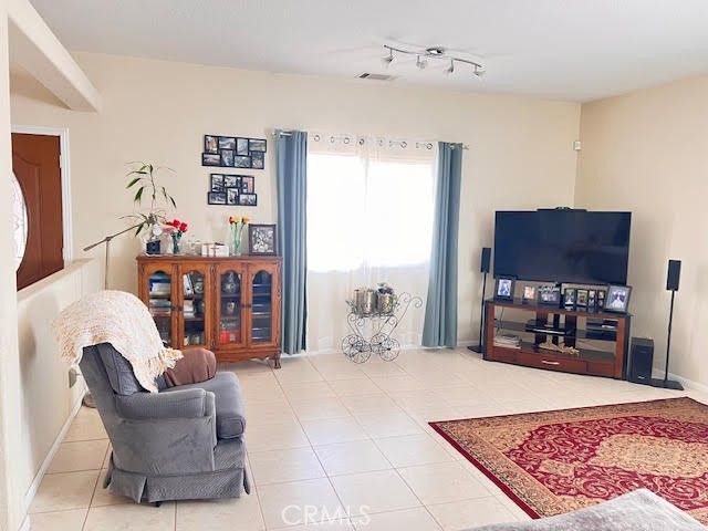 15542 Kiamichi, Apple Valley, CA 92307