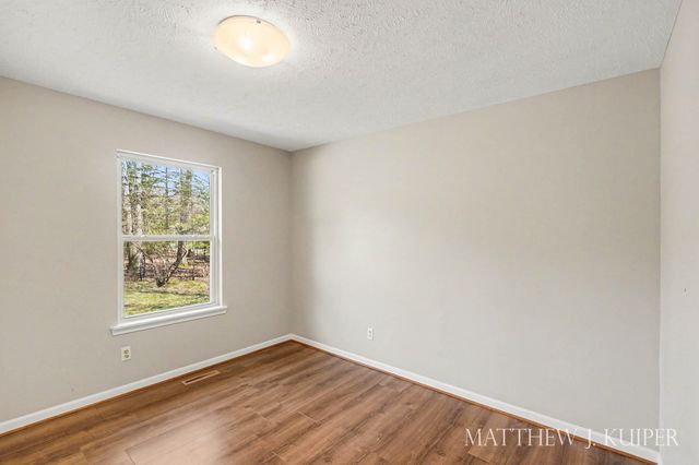 6901 Evanston Avenue, Muskegon, MI 49442