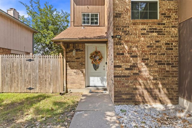 412 Victoria, Grand Prairie, TX 75052