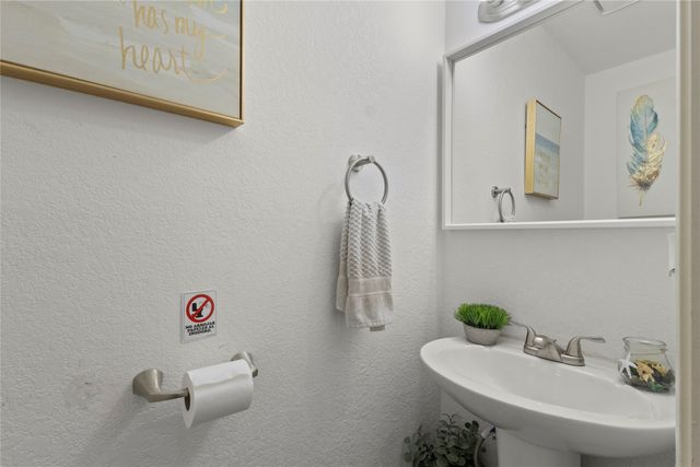 412 Victoria, Grand Prairie, TX 75052