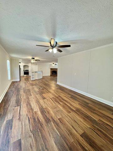 348 Lee Road 2165, Salem, AL 36874