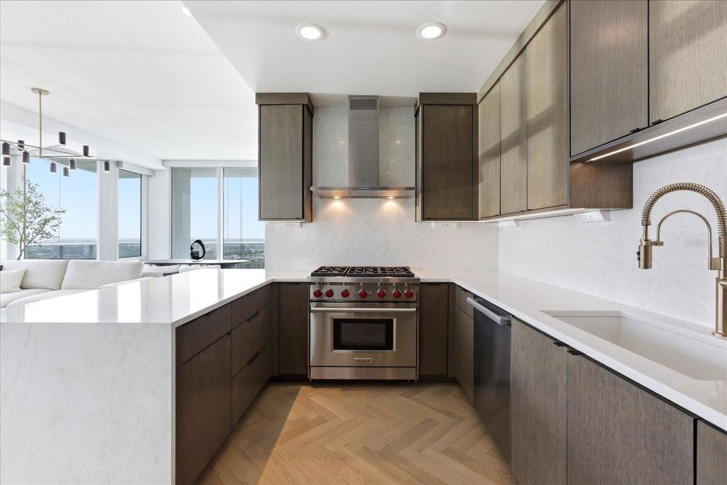 Image 8 of property listing at 150 E ROBINSON STREET 30C-2, Orlando, FL 32801