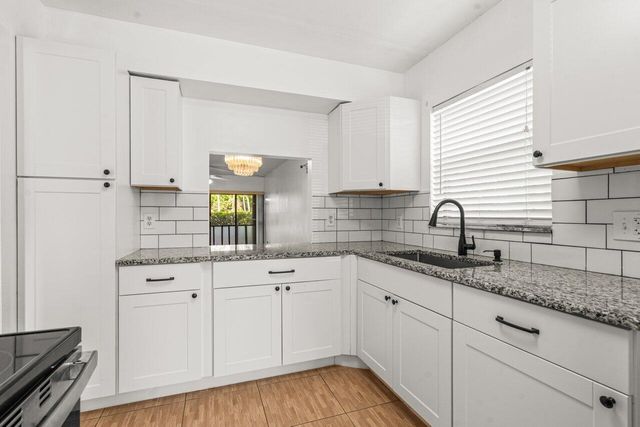 5975 Forest Hill Boulevard 106, West Palm Beach, FL 33415