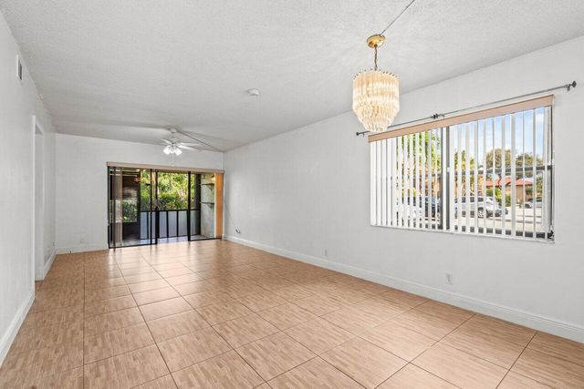 5975 Forest Hill Boulevard 106, West Palm Beach, FL 33415