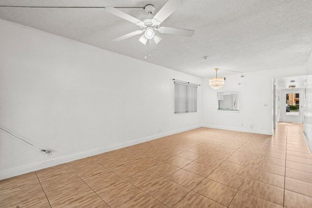 5975 Forest Hill Boulevard 106, West Palm Beach, FL 33415