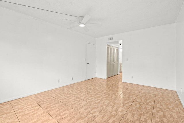 5975 Forest Hill Boulevard 106, West Palm Beach, FL 33415