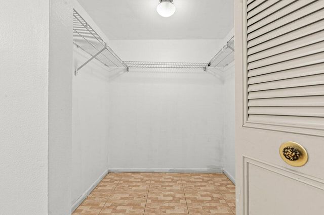 5975 Forest Hill Boulevard 106, West Palm Beach, FL 33415