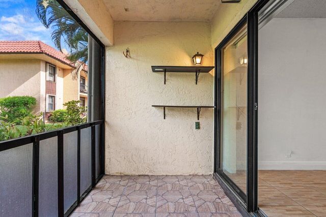 5975 Forest Hill Boulevard 106, West Palm Beach, FL 33415