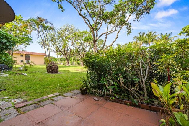 5975 Forest Hill Boulevard 106, West Palm Beach, FL 33415