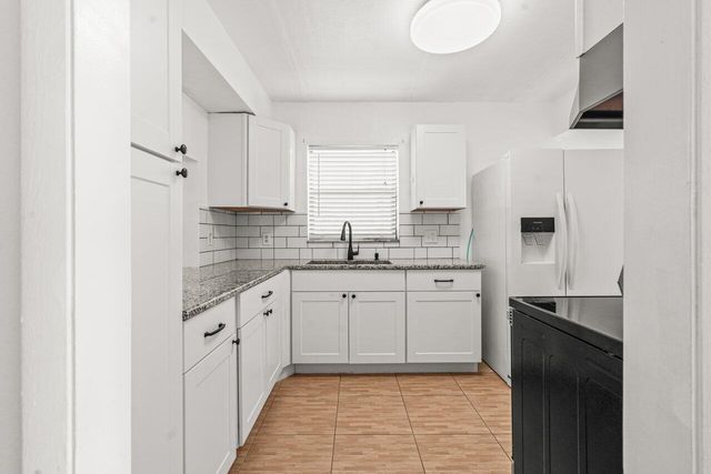 5975 Forest Hill Boulevard 106, West Palm Beach, FL 33415