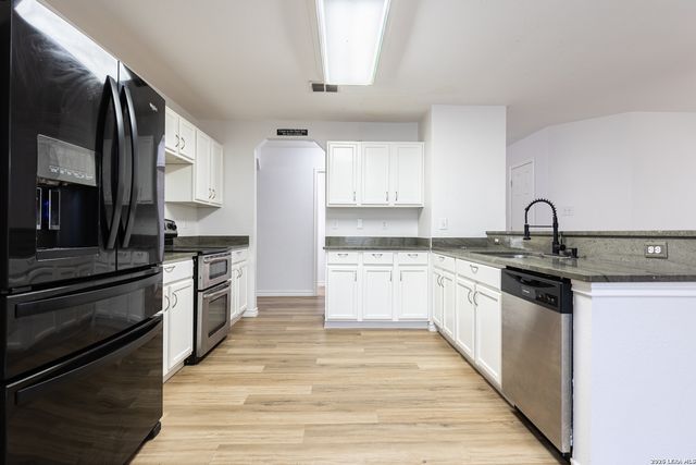 228 SOPHIA CIR, Boerne, TX 78006