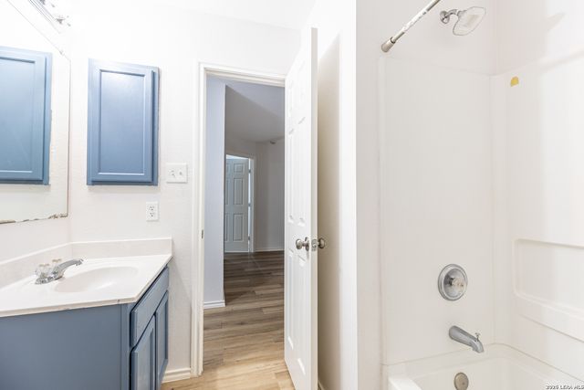 228 SOPHIA CIR, Boerne, TX 78006