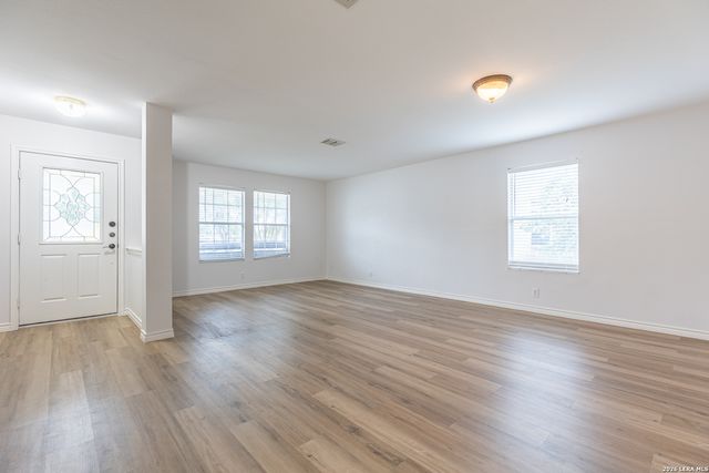 228 SOPHIA CIR, Boerne, TX 78006