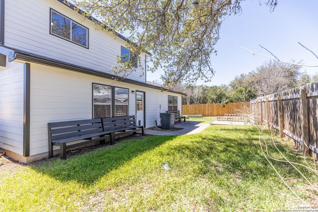 228 SOPHIA CIR, Boerne, TX 78006
