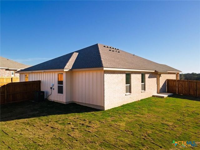 202 Adley Avenue B, Copperas Cove, TX 76522
