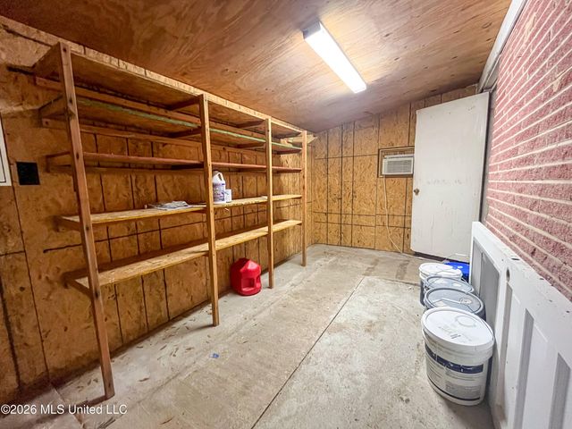 2300 Arbor Drive, Biloxi, MS 39531