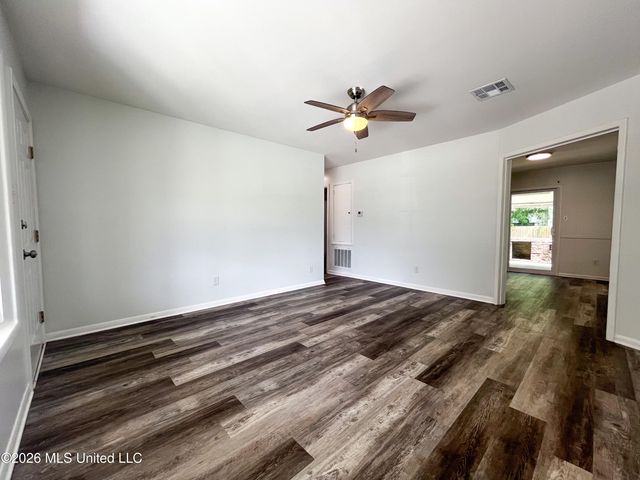 2300 Arbor Drive, Biloxi, MS 39531