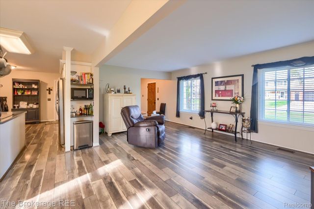 706 Salem Drive, Davison, MI 48423