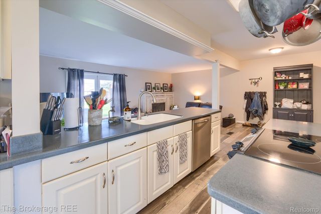 706 Salem Drive, Davison, MI 48423