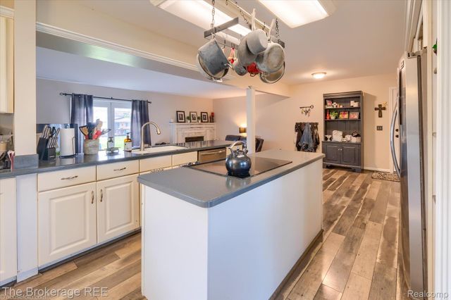 706 Salem Drive, Davison, MI 48423