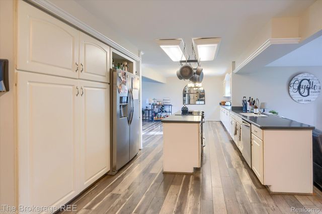 706 Salem Drive, Davison, MI 48423