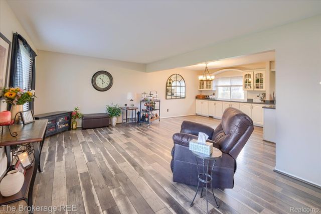 706 Salem Drive, Davison, MI 48423