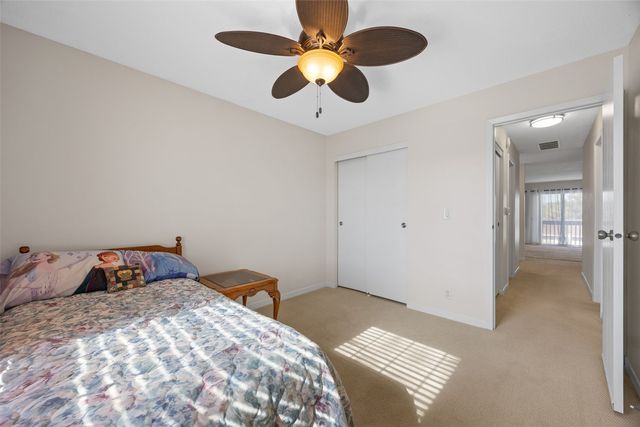 6118 Greenbriar Lane SW D, Cedar Rapids, IA 52404