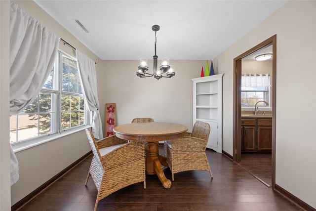 6118 Greenbriar Lane SW D, Cedar Rapids, IA 52404