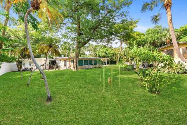 330 NW 32nd Court, Oakland Park, FL 33309