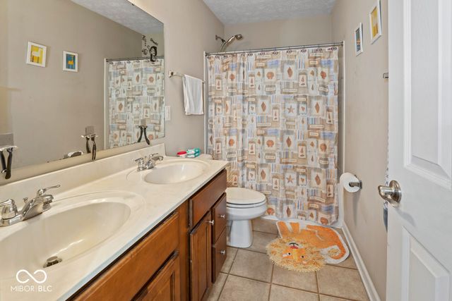 13893 Oak Haven Drive, Mccordsville, IN 46055