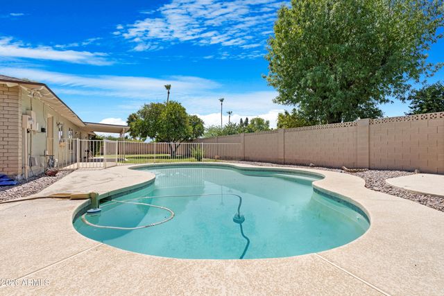 2059 E Manhatton Drive, Tempe, AZ 85282