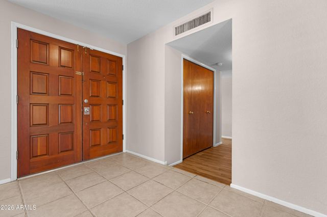 2059 E Manhatton Drive, Tempe, AZ 85282